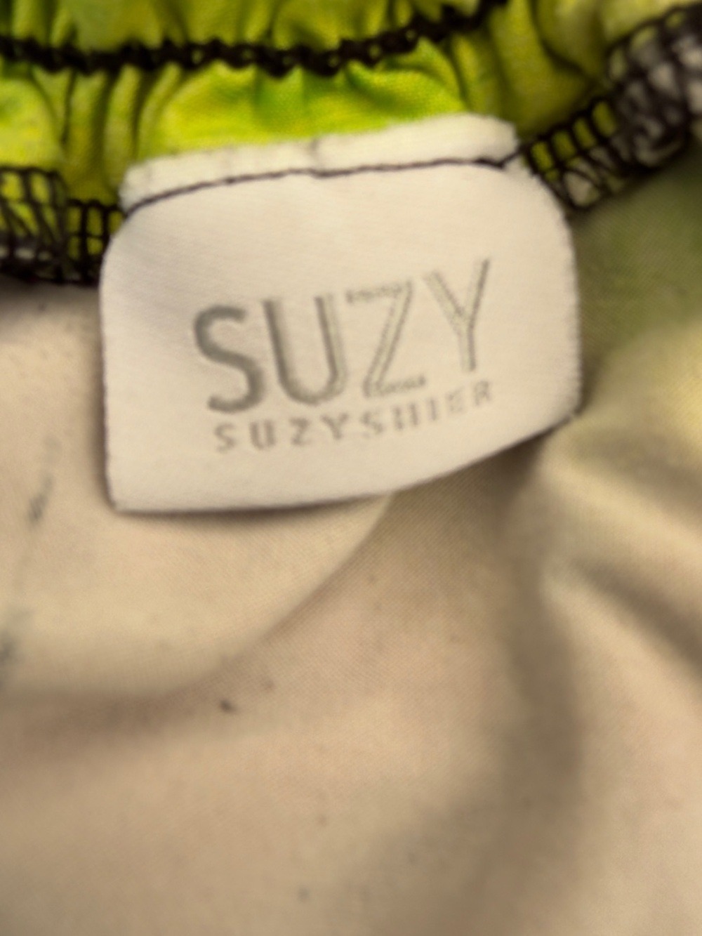 •3👚/ 25$ -Suzy Shier Pink, Gray & Lime Tie-Dye Spaghetti Strap Tank | Large - Picture 7 of 7